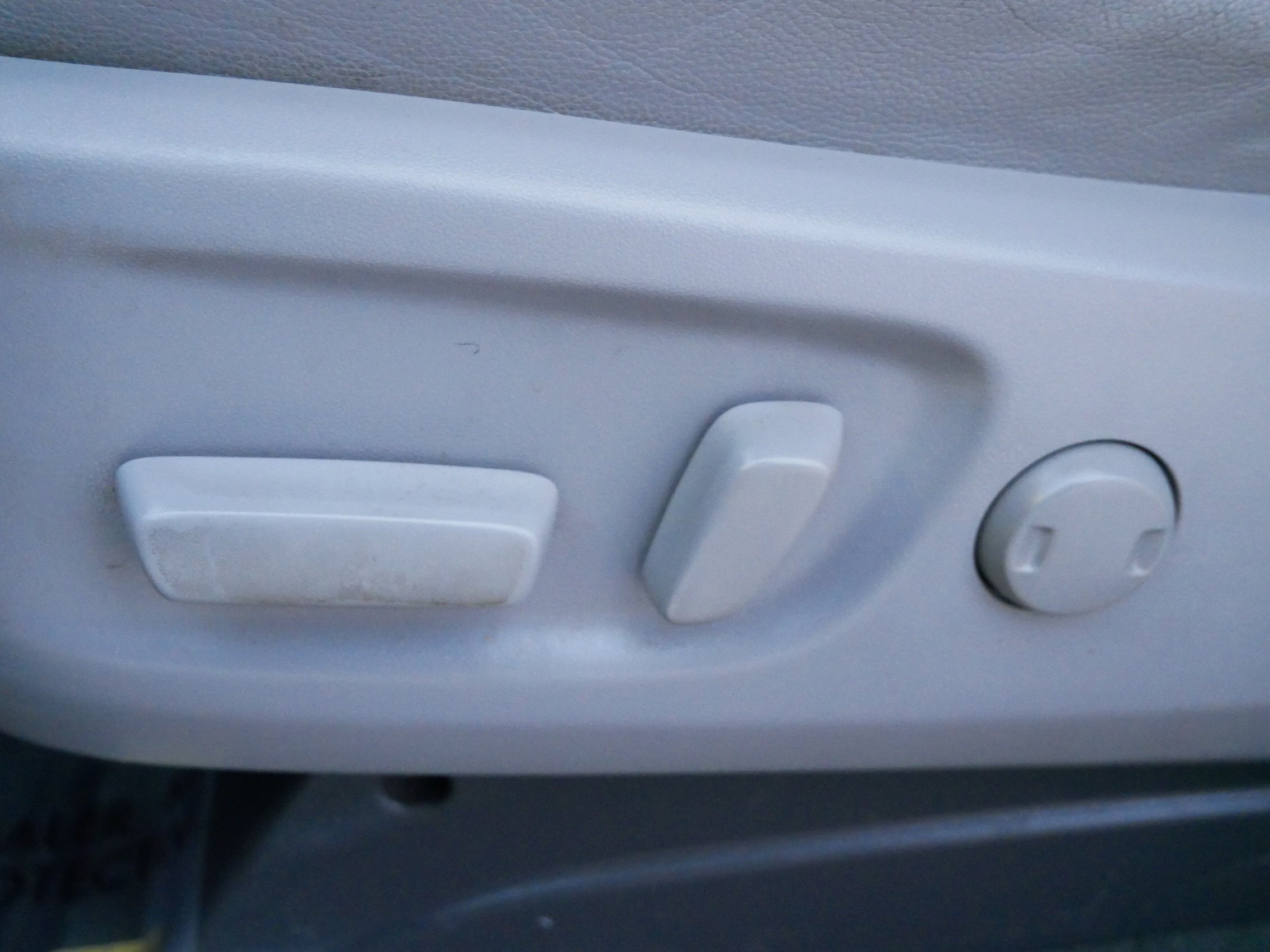 Used 2017 Toyota Sienna XLE image 16