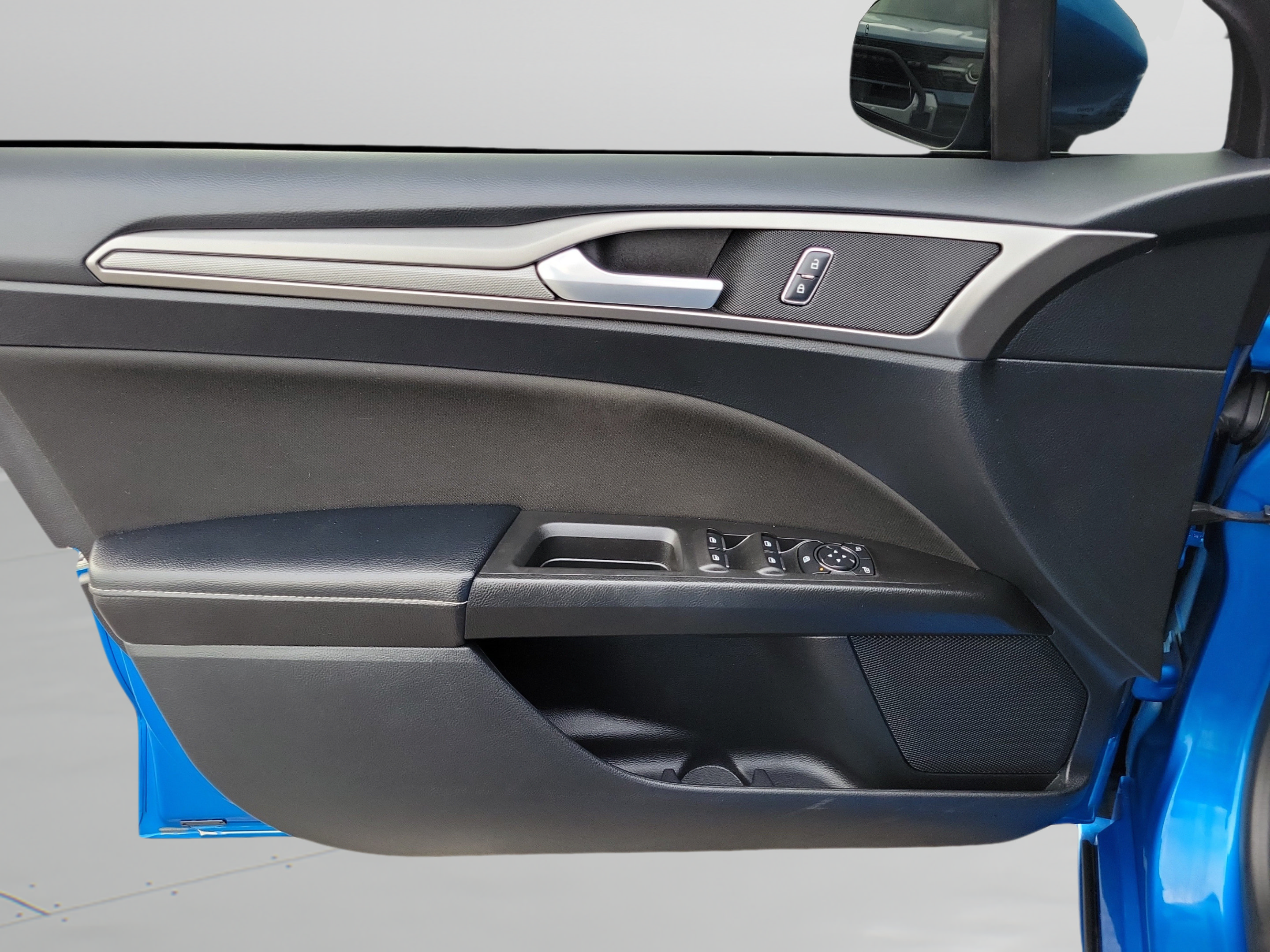 Used 2019 Ford Fusion SE AWD/4WD image 18