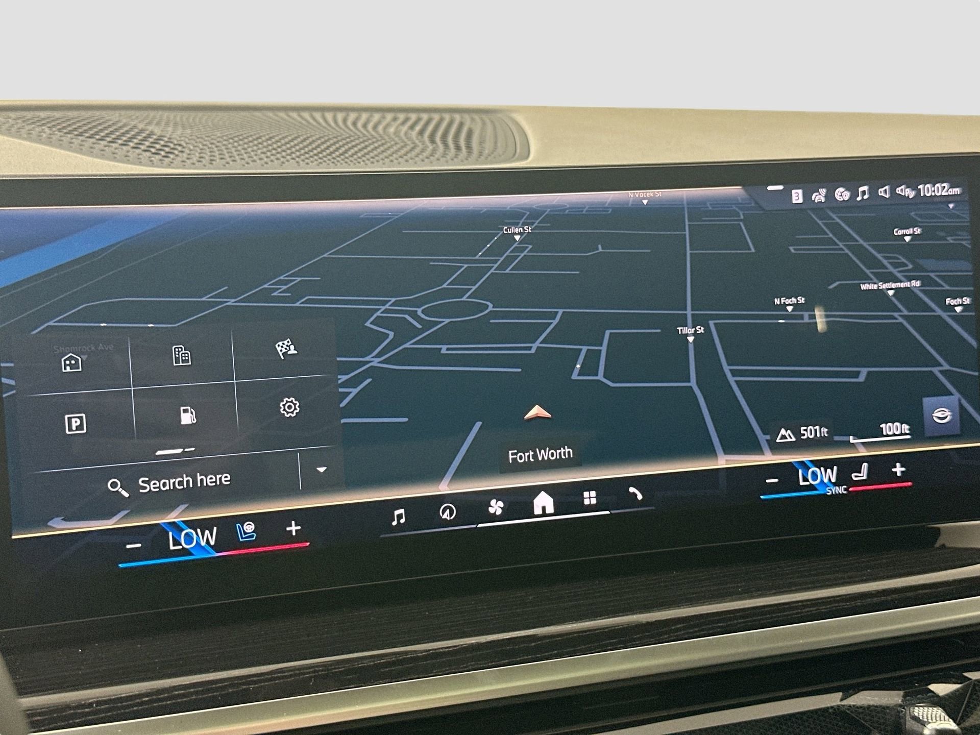 New 2026 BMW X6 xDrive40i w/ Executive Package image 12