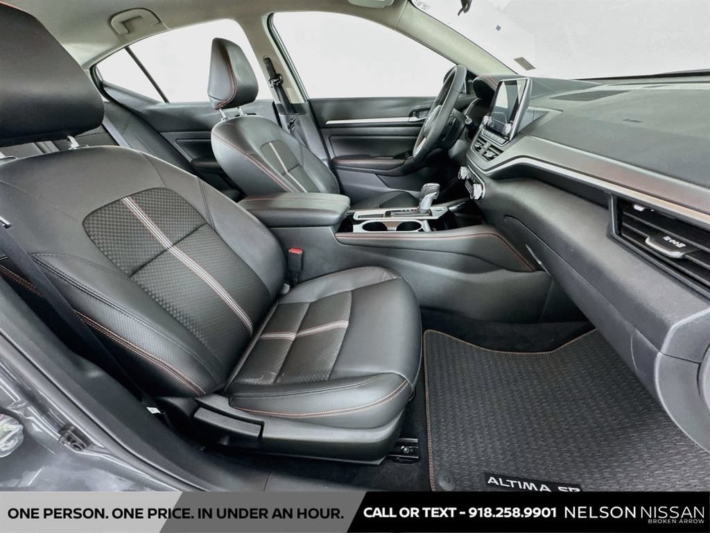 Certified 2025 Nissan Altima 2.5 SR FWD image 25