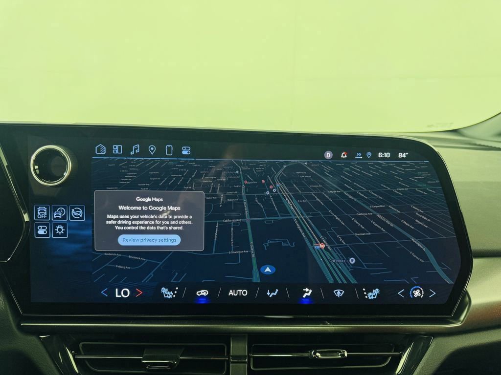 Used 2025 Chevrolet Equinox EV RS image 16