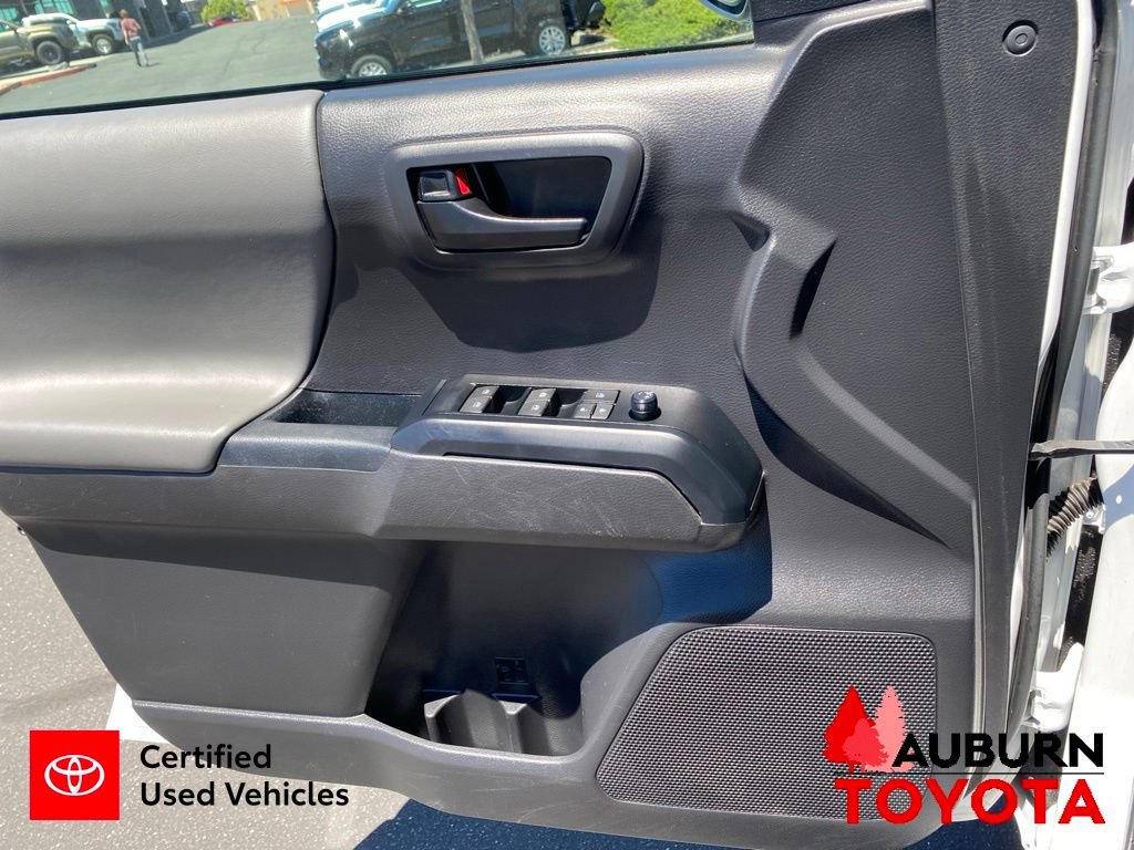 Certified 2022 Toyota Tacoma SR AWD/4WD image 34