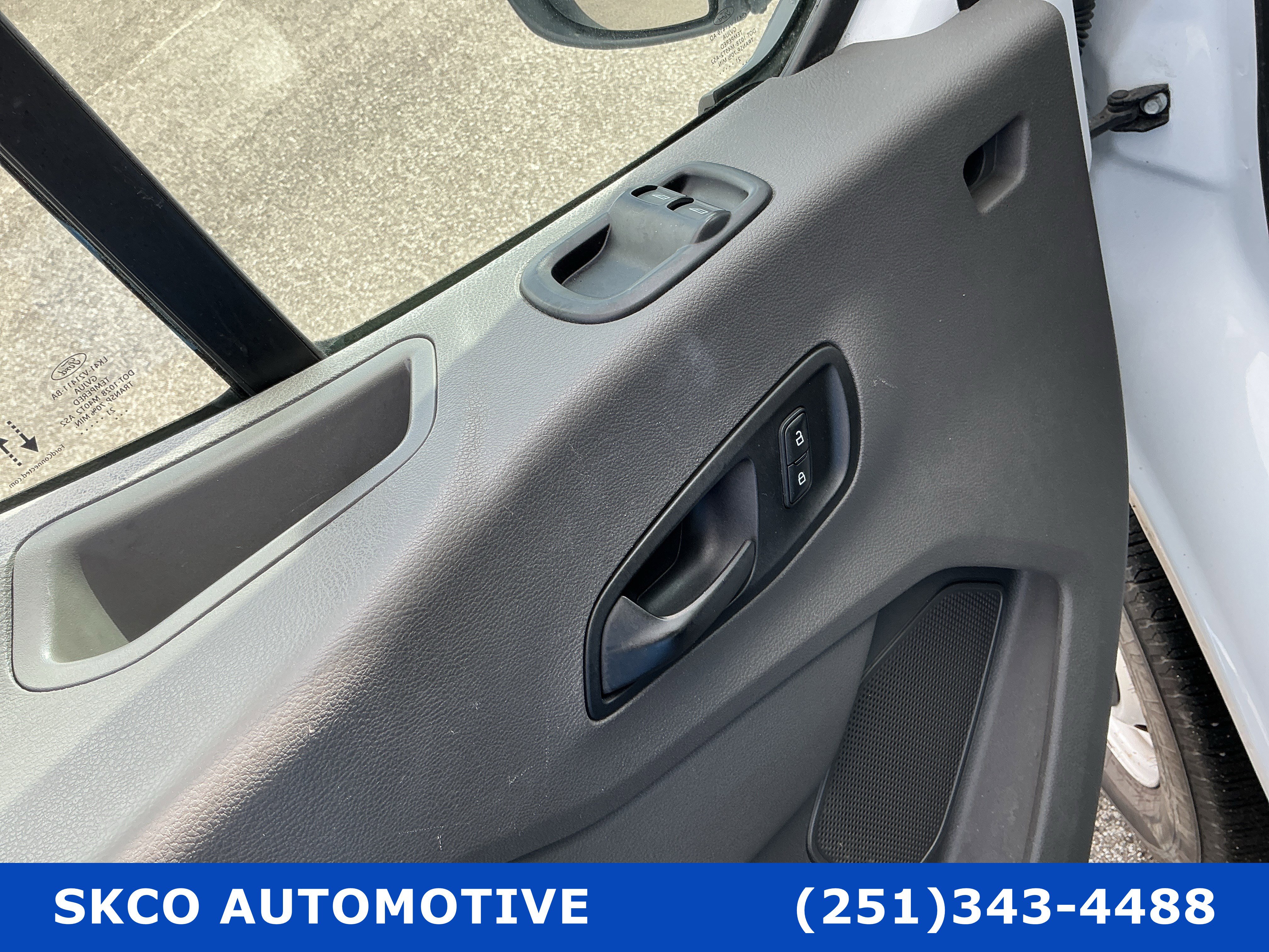 Used 2021 Ford Transit 250 Medium Roof image 22