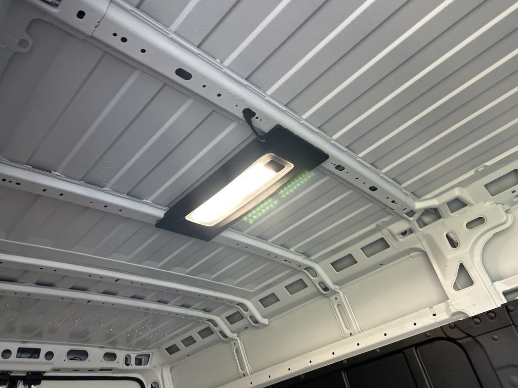 Used 2025 RAM ProMaster 2500 w/ Convenience Group FWD image 31