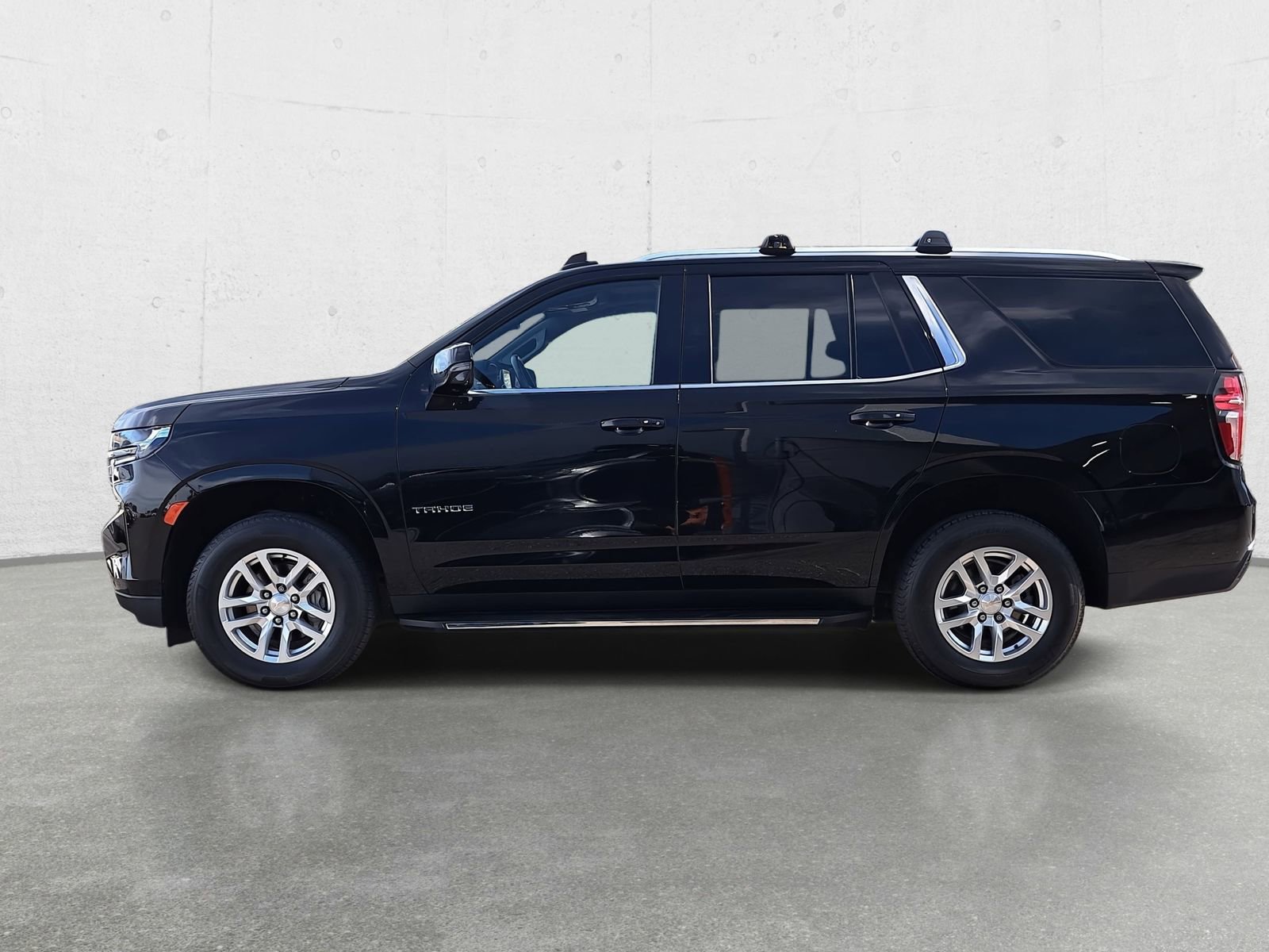 Used 2022 Chevrolet Tahoe LT w/ Luxury Package image 8