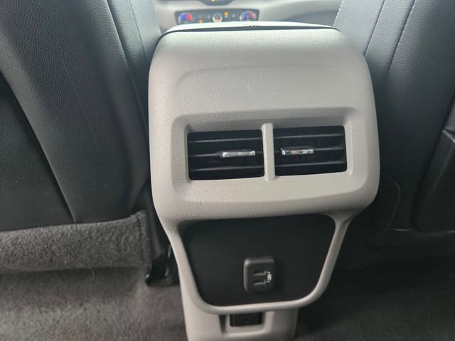 Used 2023 GMC Terrain SLT image 15