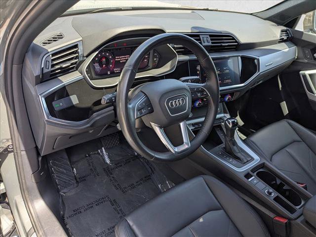 Used 2020 Audi Q3 2.0T Premium w/ Convenience Package AWD/4WD image 10