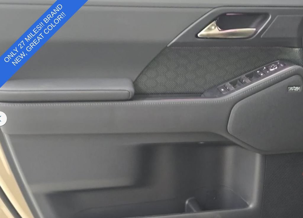 Used 2026 Lexus GX 550 AWD/4WD image 8