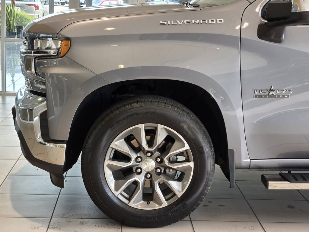 Used 2019 Chevrolet Silverado 1500 LT w/ Texas Edition RWD image 9
