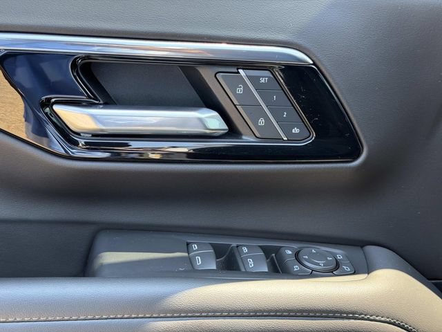 Used 2025 Chevrolet Tahoe LT w/ Comfort Package RWD image 25