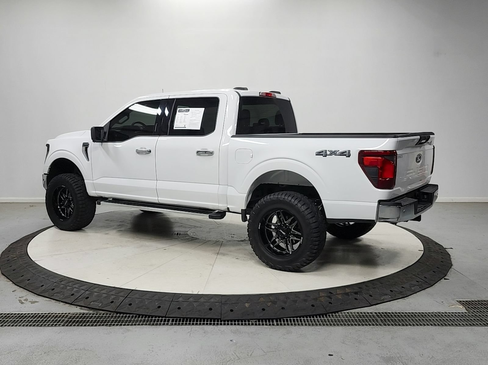 Used 2024 Ford F150 XLT w/ Mobile Office Package AWD/4WD image 6