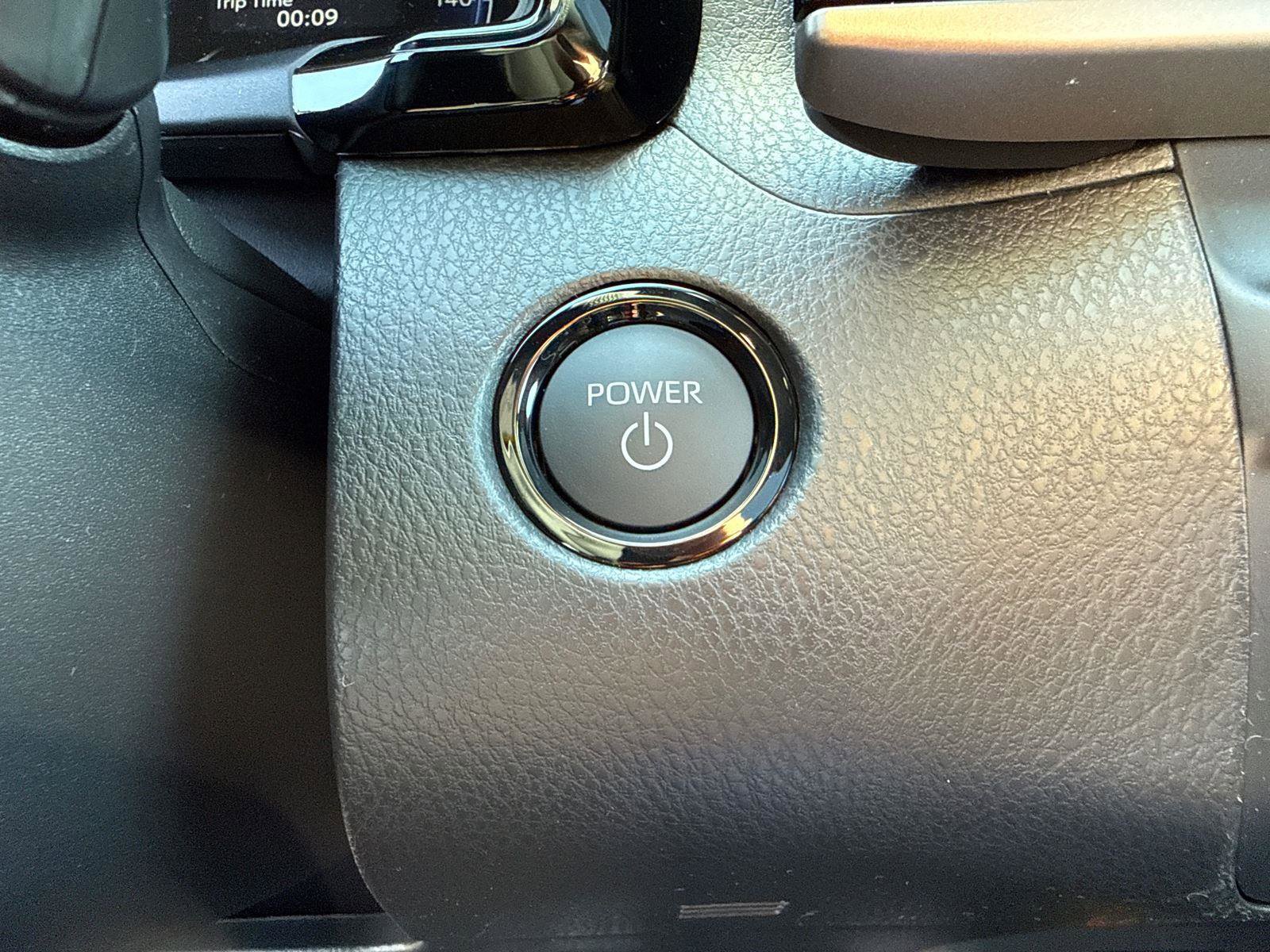 Used 2026 Toyota Camry XSE FWD image 17