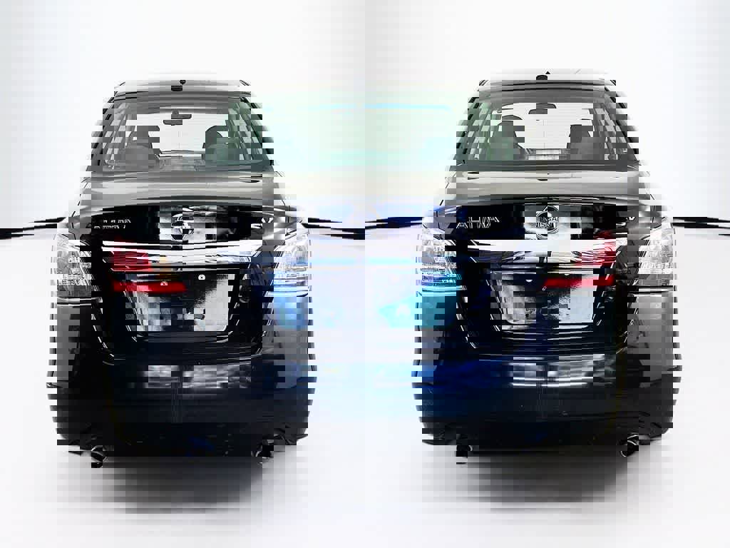 Used 2014 Nissan Altima 2.5 SV image 5