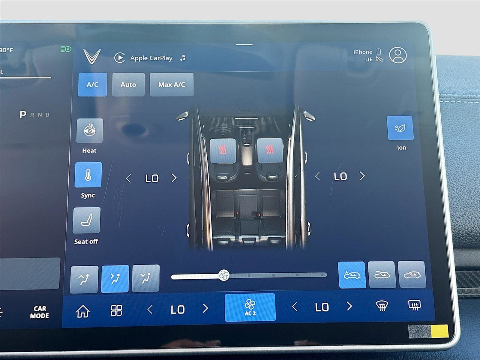 New 2025 VinFast VF 8 Eco image 16