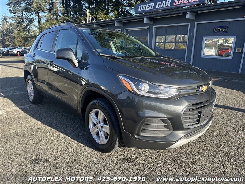 Used 2017 Chevrolet Trax LT w/ Driver Confidence Package