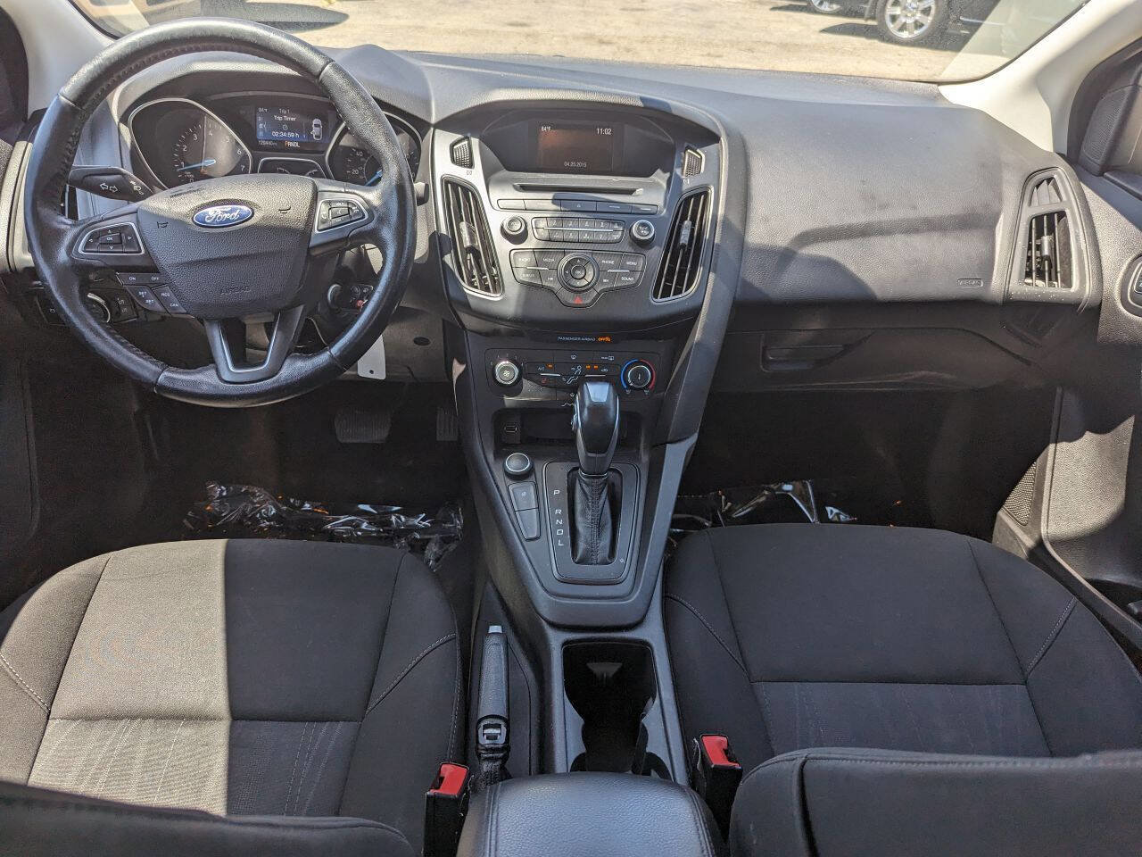 Used 2015 Ford Focus SE w/ SE Cold Weather Package image 14