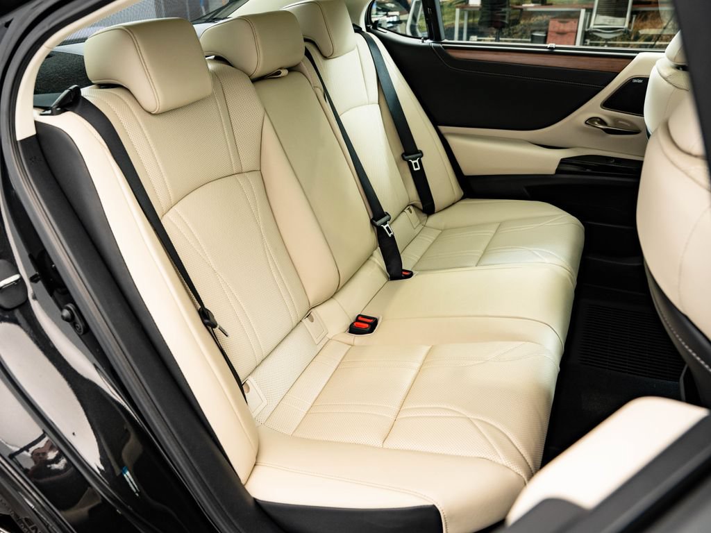 Certified 2024 Lexus ES 300h Ultra Luxury FWD image 46