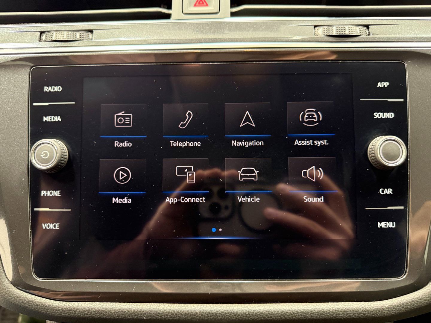 Used 2021 Volkswagen Tiguan SE image 17