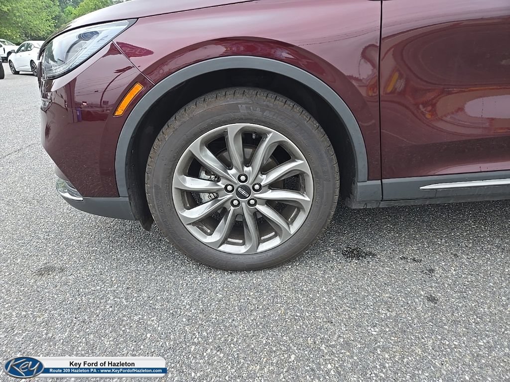 Used 2021 Lincoln Corsair AWD w/ Premium Package image 4