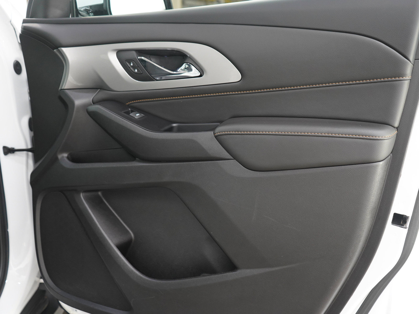 Used 2019 Chevrolet Traverse LT AWD/4WD image 9