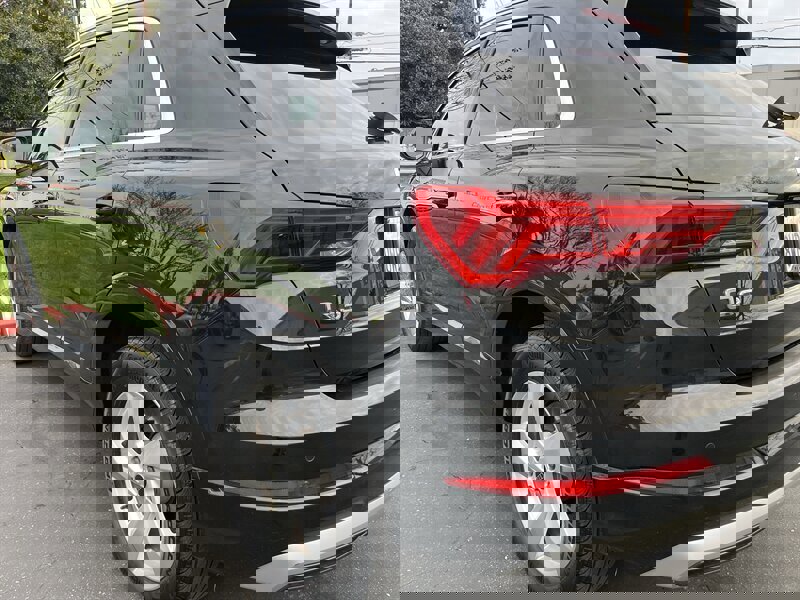 Used 2021 Audi Q3 2.0T Premium Plus w/ Premium Plus Package image 8