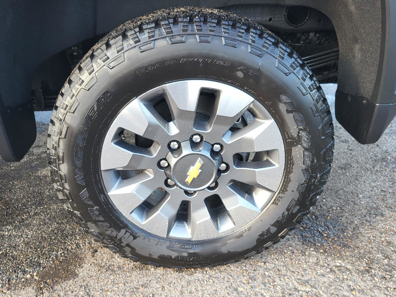 New 2026 Chevrolet Silverado 2500 LT image 19