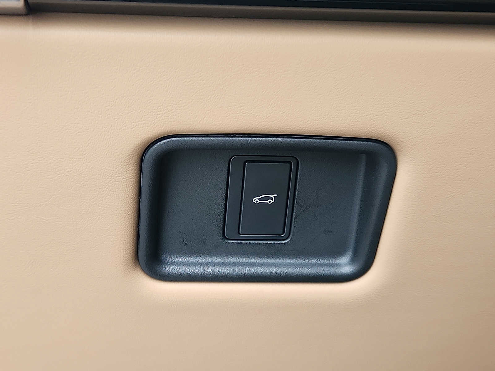 Used 2024 Land Rover Range Rover Long Wheelbase SE image 22