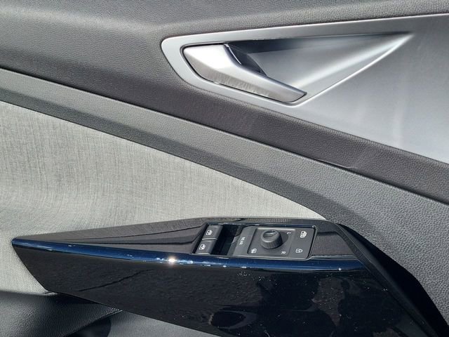 New 2026 Volkswagen ID.4 Pro image 10