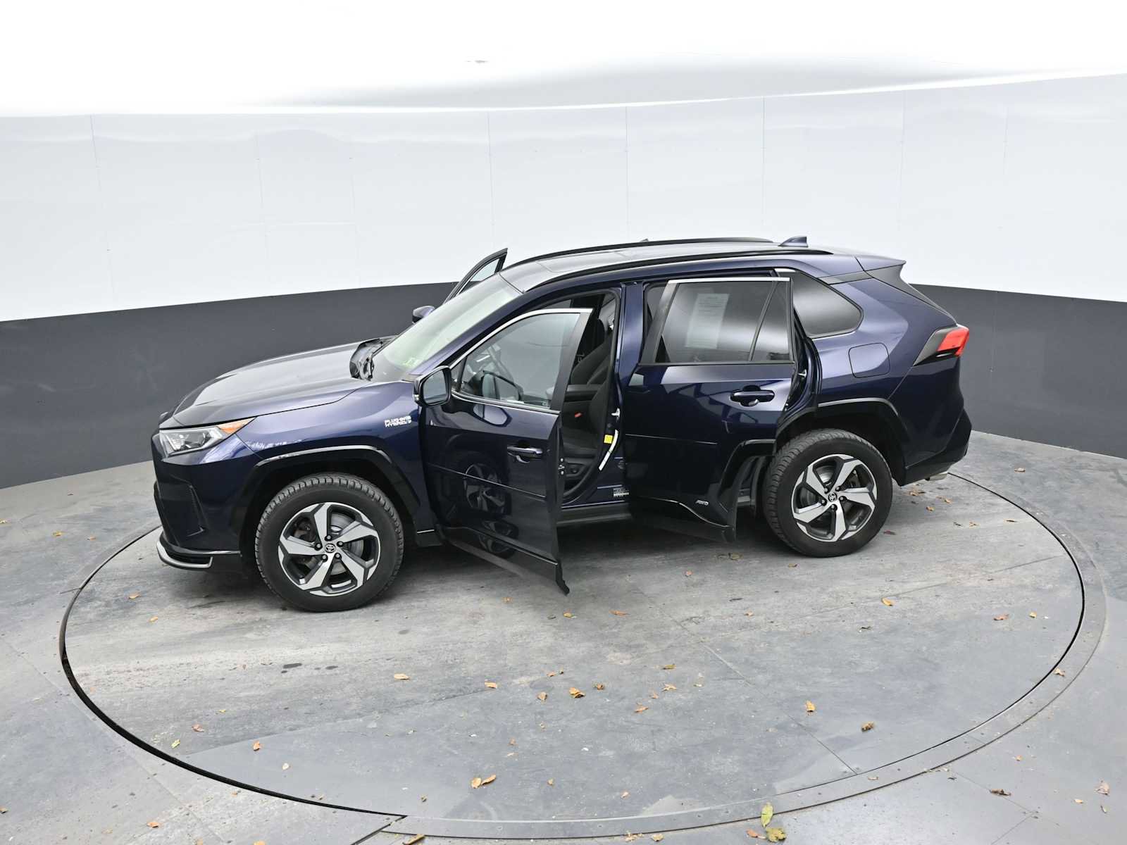 Used 2021 Toyota RAV4 SE w/ Weather & Moonroof Package image 46
