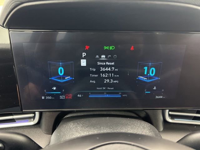 Used 2024 Hyundai Elantra SEL w/ Convenience Package image 16