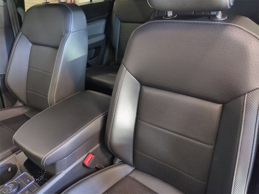 Used 2023 Volkswagen Atlas Cross Sport SE image 16