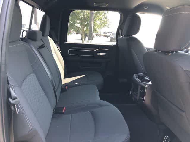 New 2026 RAM 3500 Big Horn AWD/4WD image 17