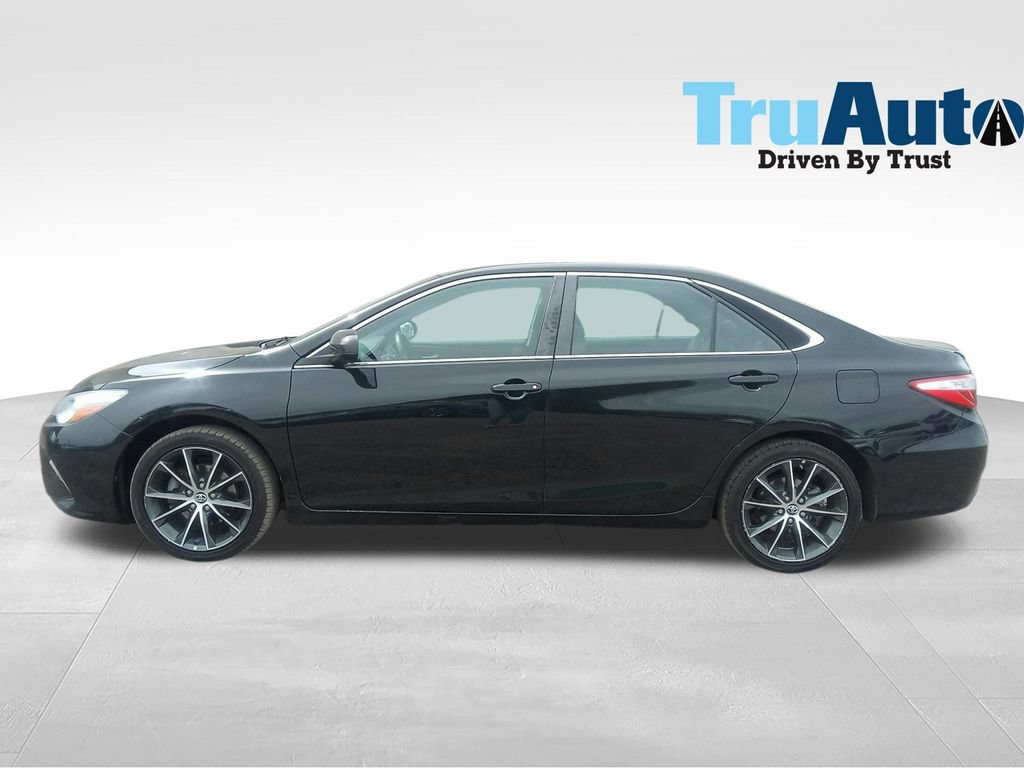 Used 2016 Toyota Camry XSE w/ Moonroof Package FWD image 4