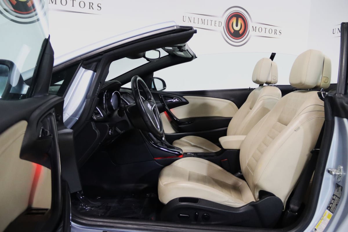 Used 2018 Buick Cascada Premium FWD image 42