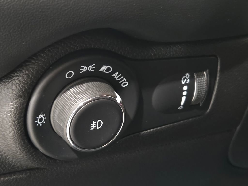 Used 2021 Dodge Durango GT image 14