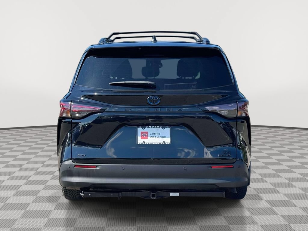 Used 2024 Toyota Sienna XLE Woodland Edition AWD/4WD image 6