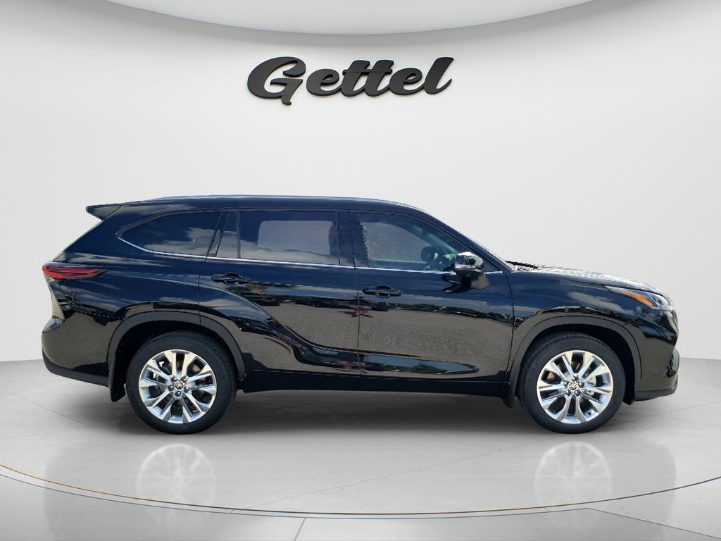 New 2026 Toyota Highlander Limited AWD/4WD image 11