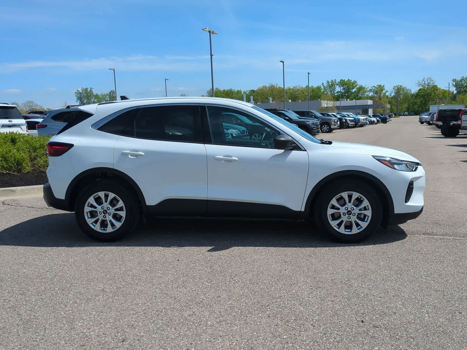 Used 2023 Ford Escape Active FWD image 9