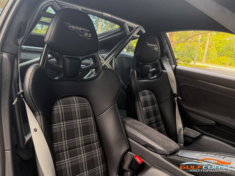 Used 2019 Porsche 911 GT3 RS w/ Weissach Package RWD image 33