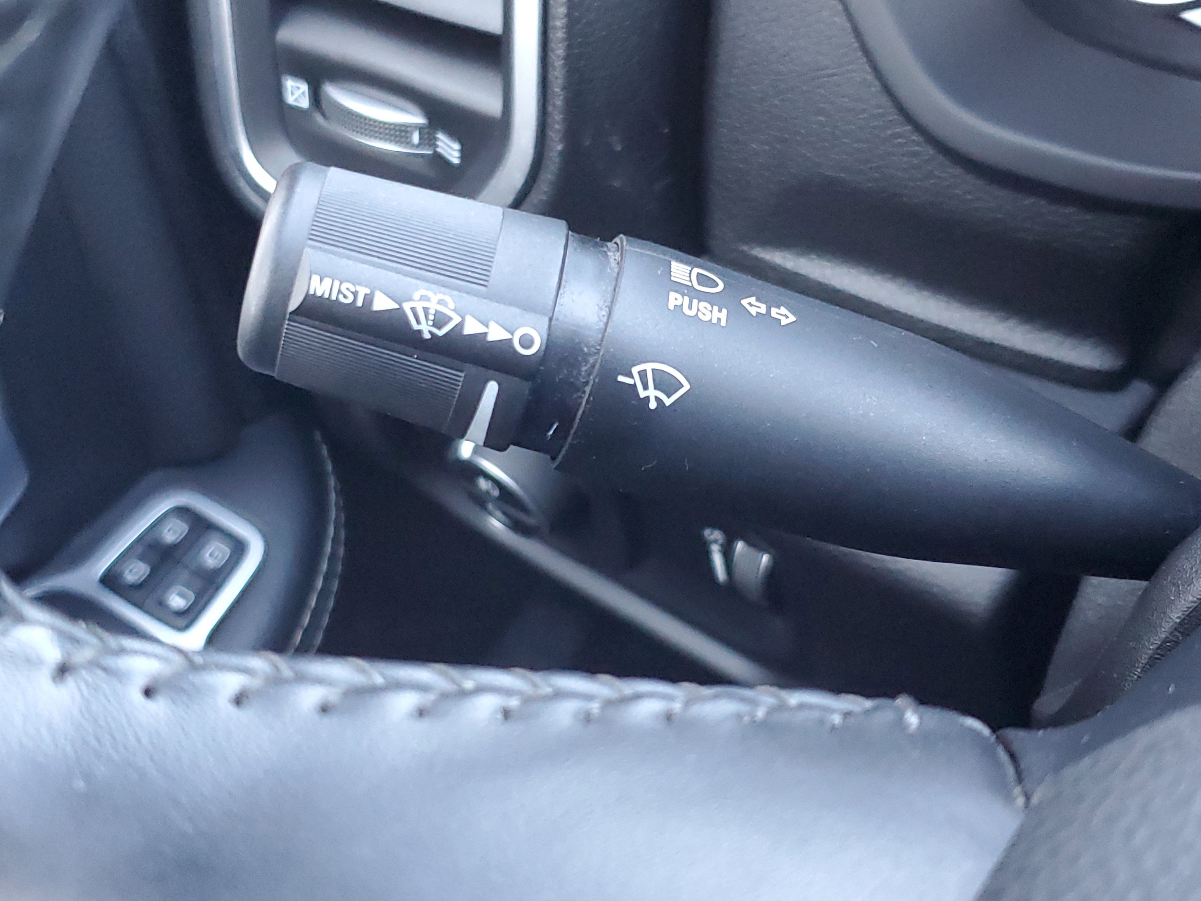 Used 2024 RAM 2500 Big Horn w/ Sport Appearance Package image 14