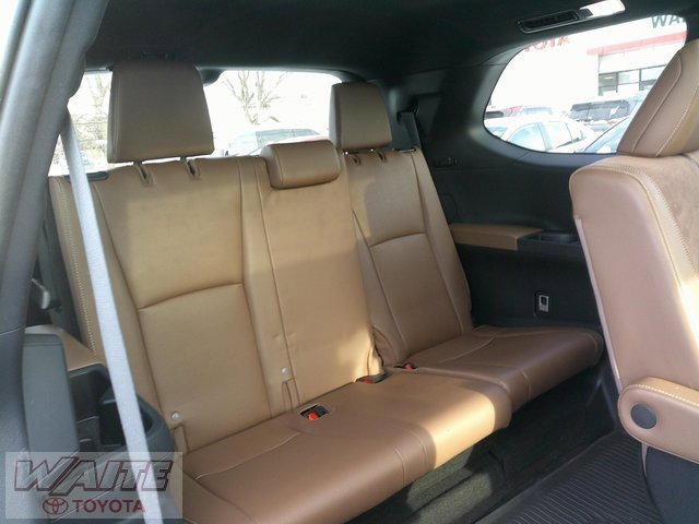 Used 2024 Toyota Grand Highlander AWD Hybrid image 33