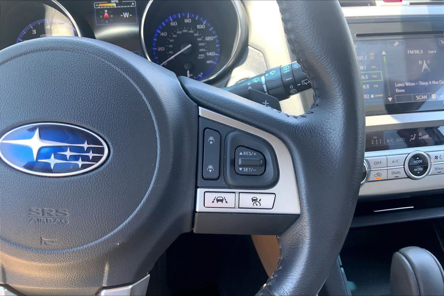 Used 2017 Subaru Outback 2.5i Limited AWD/4WD image 25