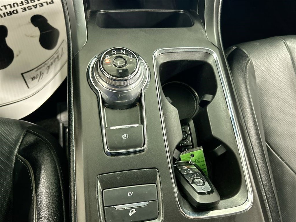 Used 2020 Ford Fusion Energi Titanium image 18