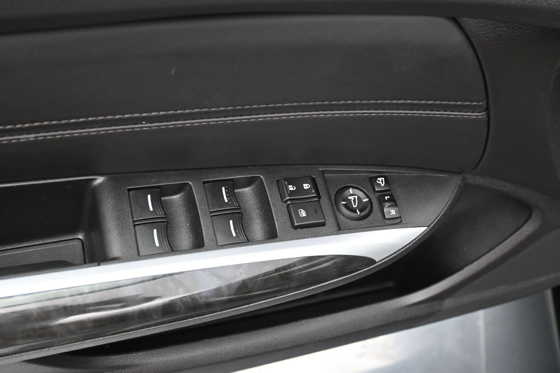 Used 2019 Acura TLX w/ Technology Package AWD/4WD image 17