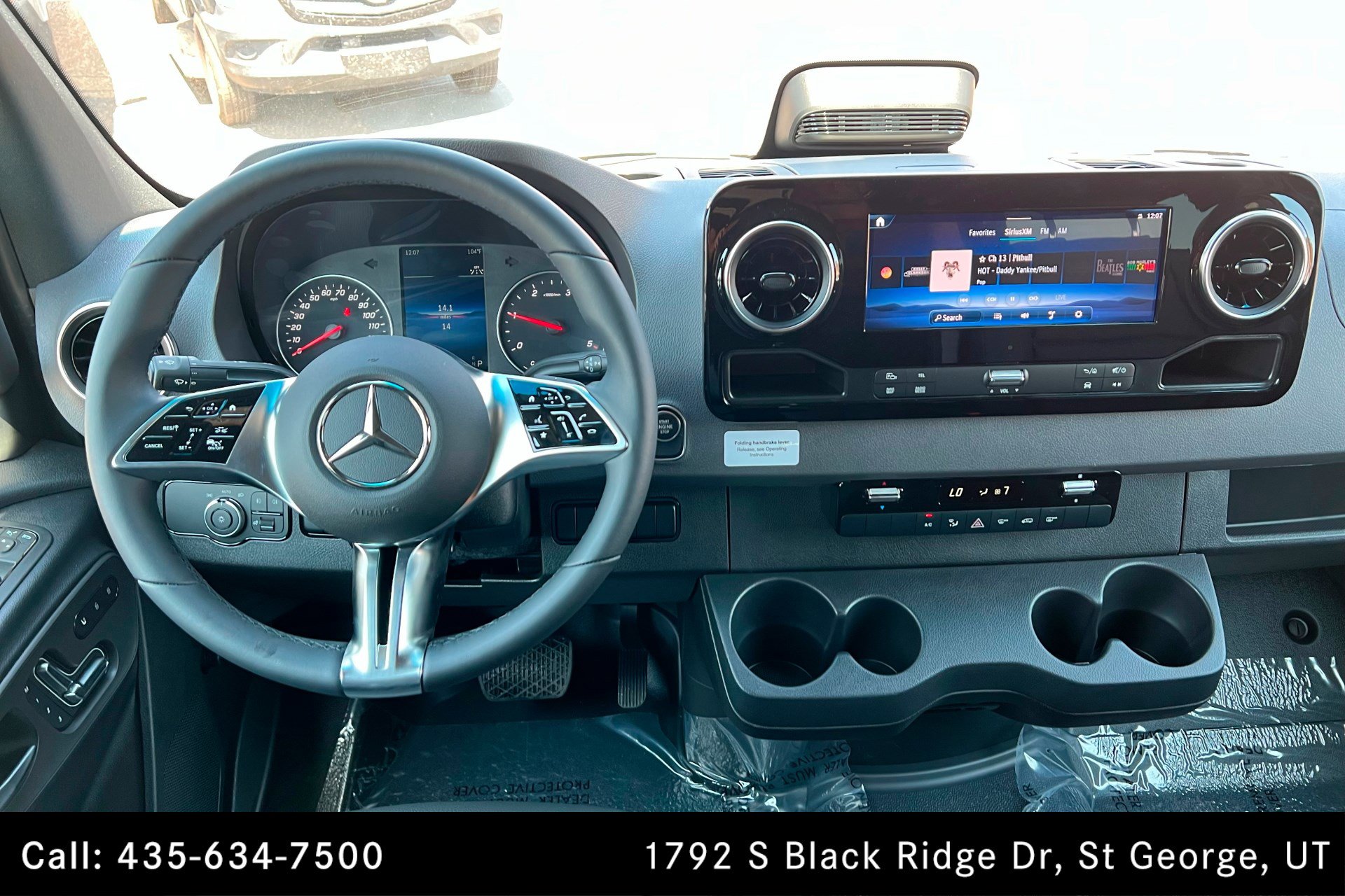 Used 2025 Mercedes-Benz Sprinter 2500 image 12