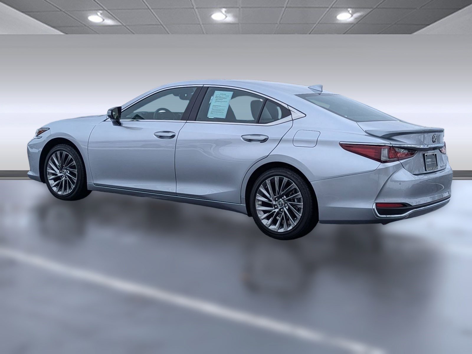 Certified 2025 Lexus ES 300h w/ Luxury Package image 3