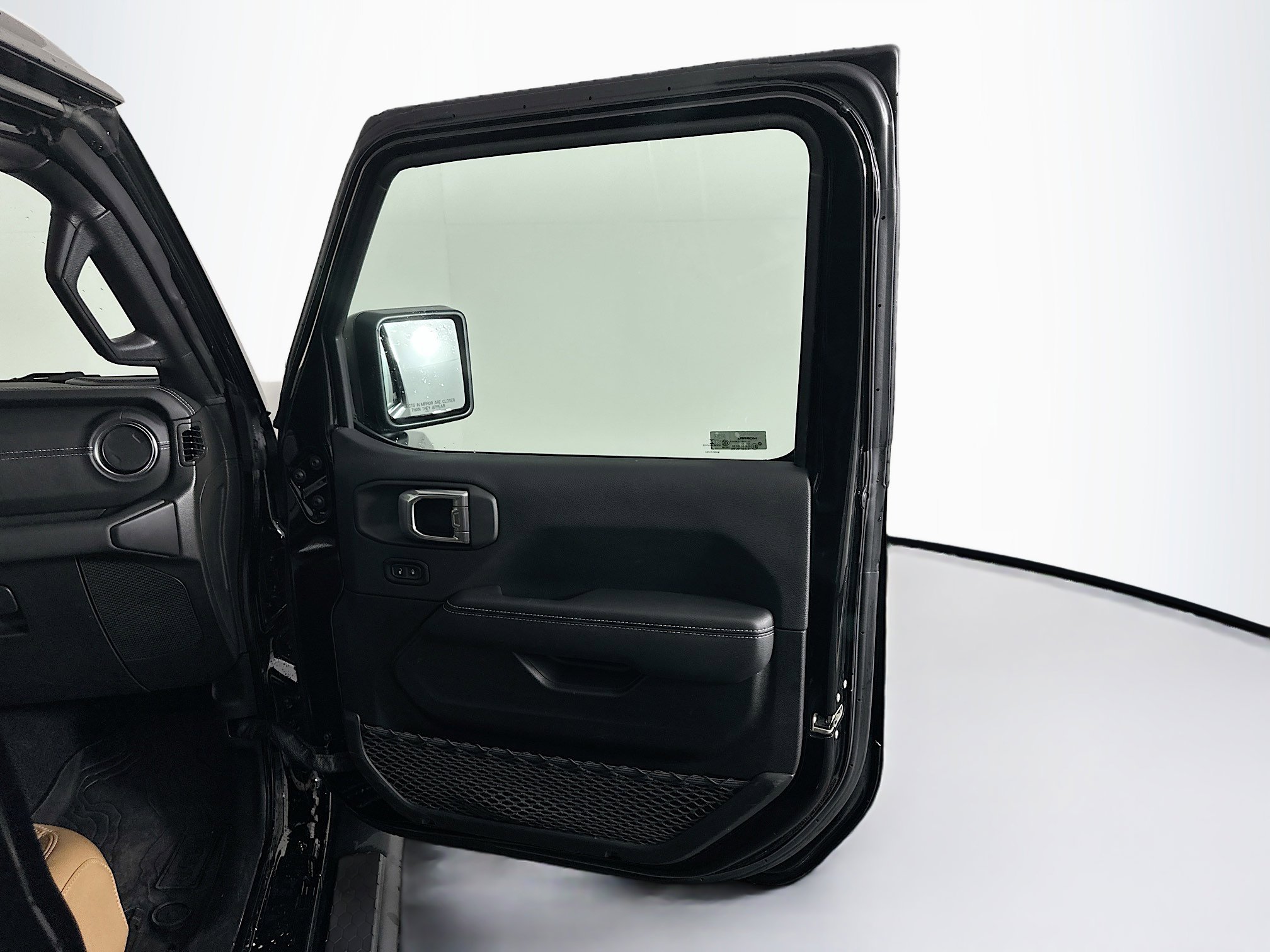 Used 2022 Jeep Wrangler Sahara w/ Cold Weather Group image 31