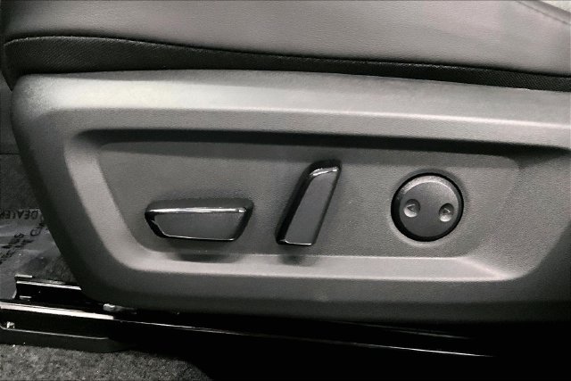 New 2026 Nissan Rogue Dark Armor FWD image 31