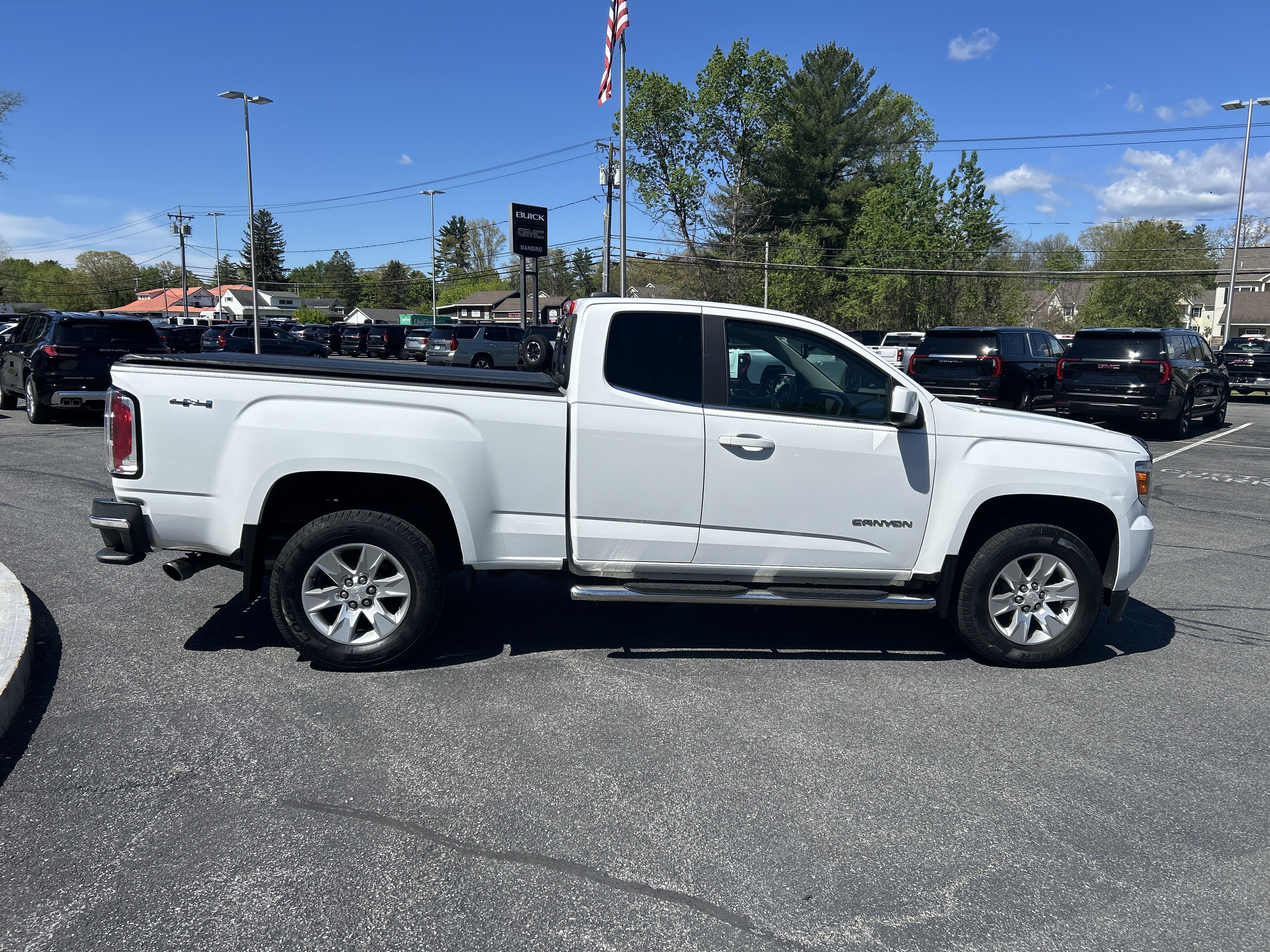 Used 2017 GMC Canyon SLE w/ SLE Convenience Package AWD/4WD image 15