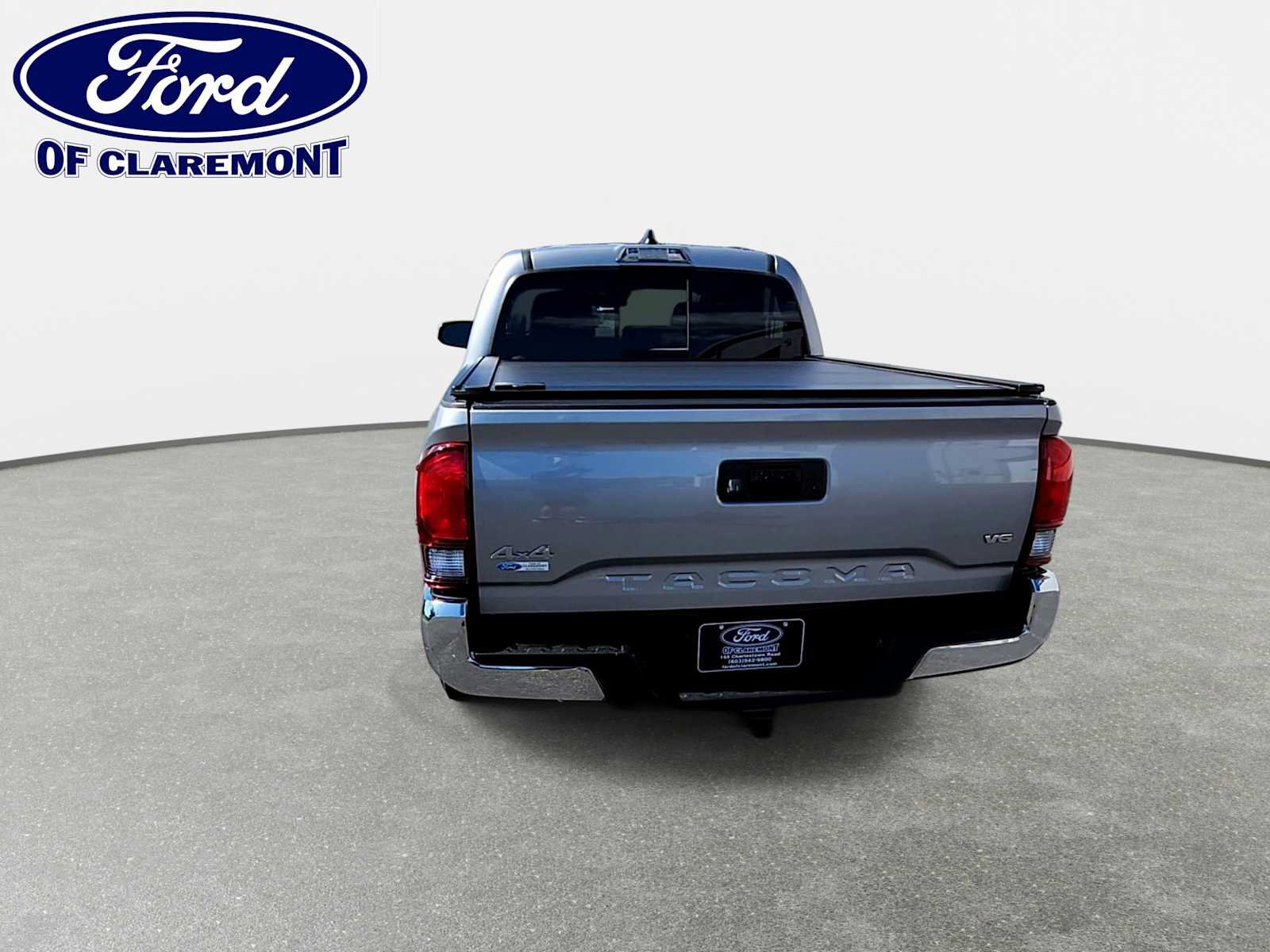 Used 2021 Toyota Tacoma SR5 AWD/4WD image 7